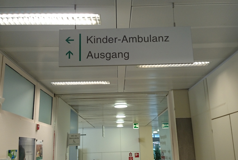 Deckenabhänger Leitsystem Klinik